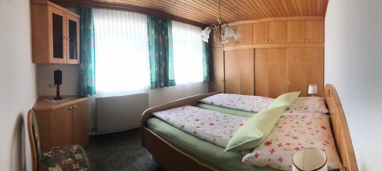 Biobergbauernhof Bergzeit Apartment In Гольдег Экстерьер фото